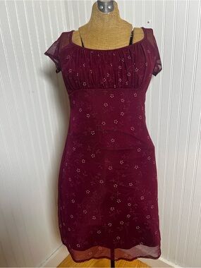 Women’s vintage90’s  Be Smart burgundy Floral Mesh Dress